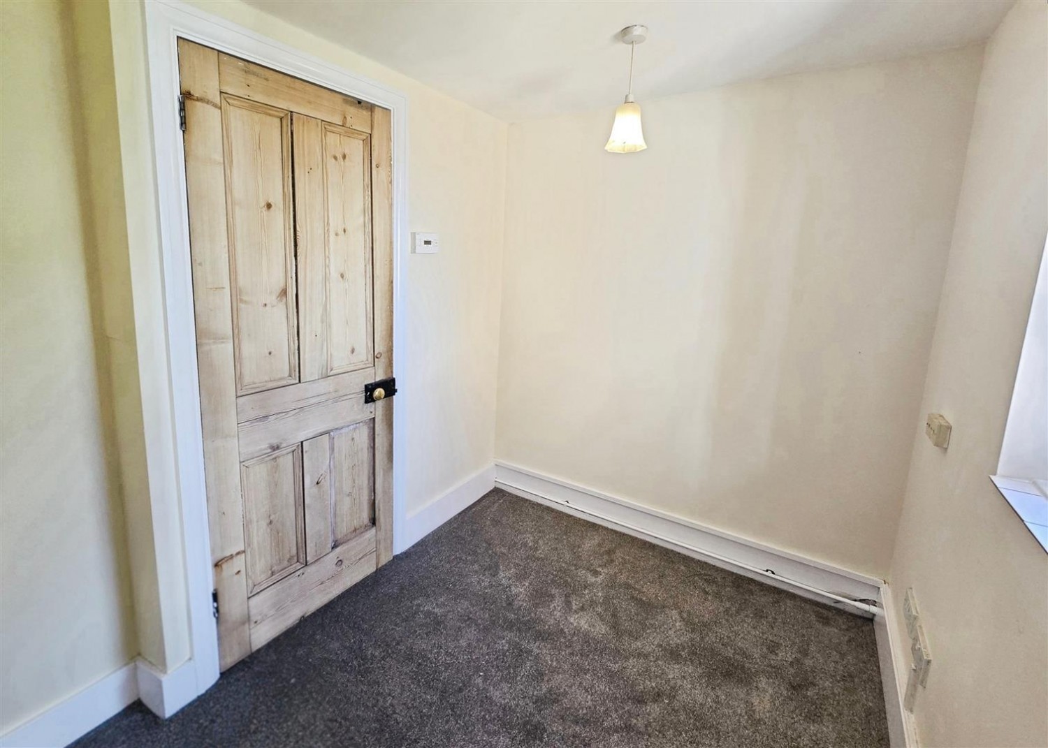 2 bedroom House for Letting Cargate Hill, Aldershot