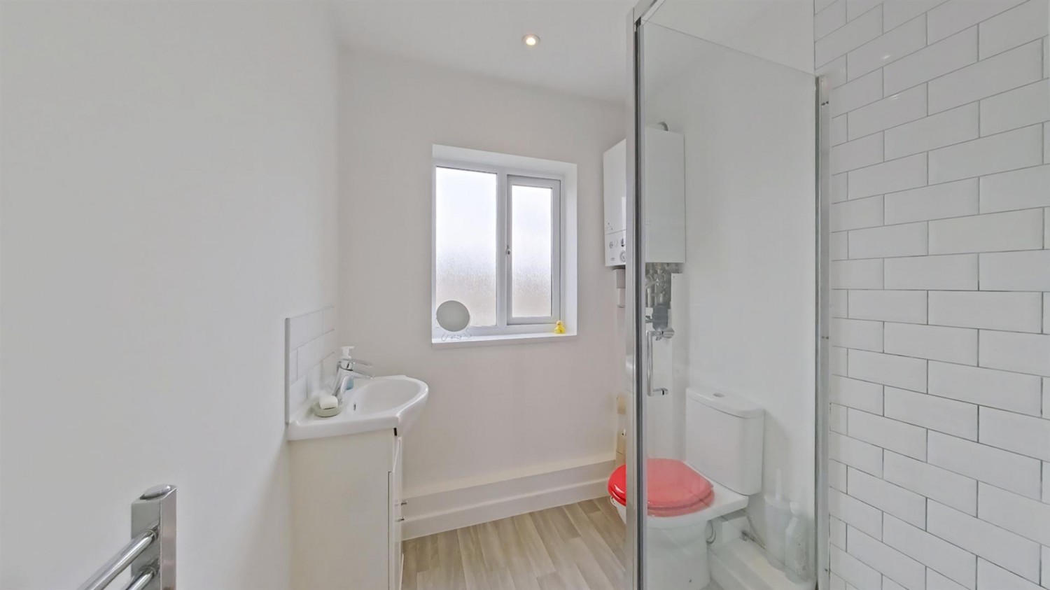 3 bedroom House for Sale Baker Street, Rochester