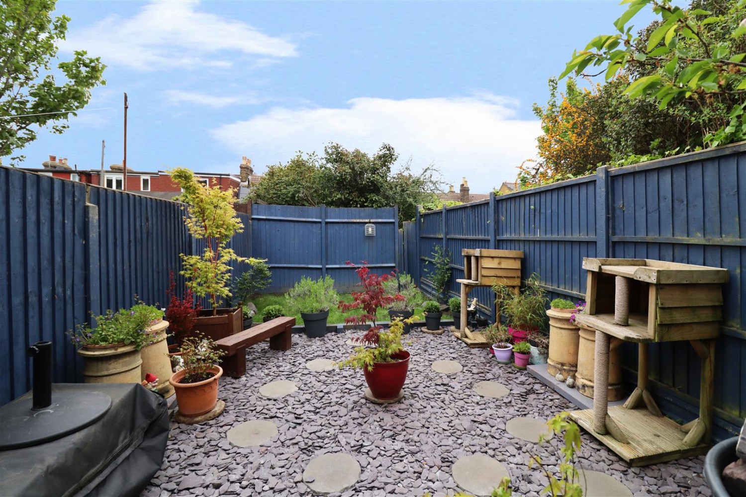 3 bedroom House for Sale Baker Street, Rochester