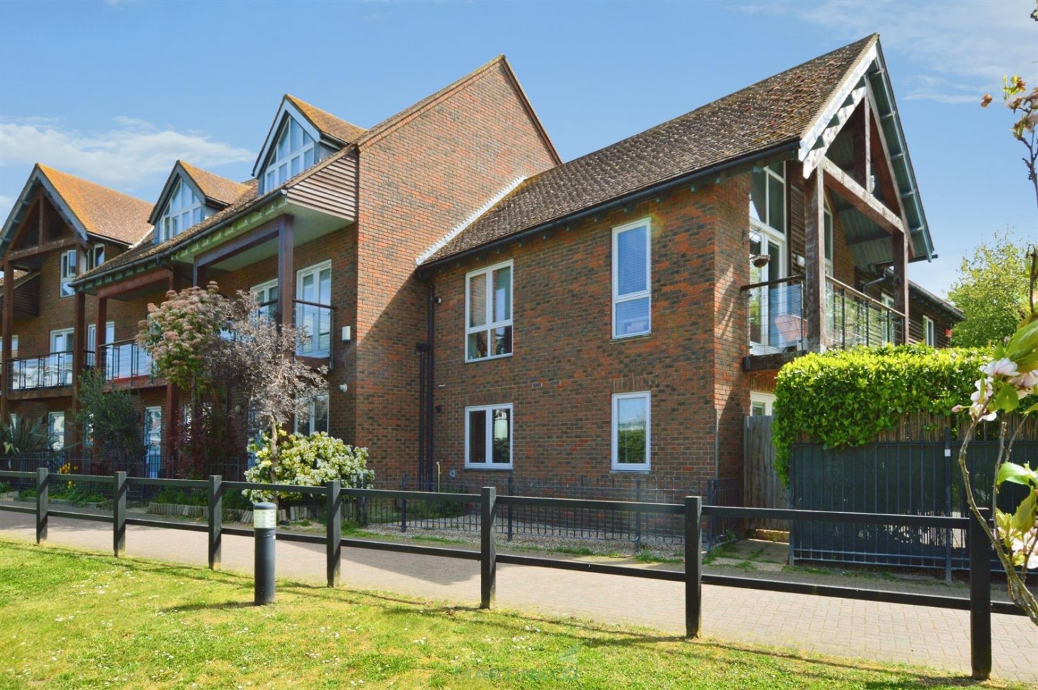 1 bedroom Flat for Letting Ringlet Road, St. Marys Island, Chatham