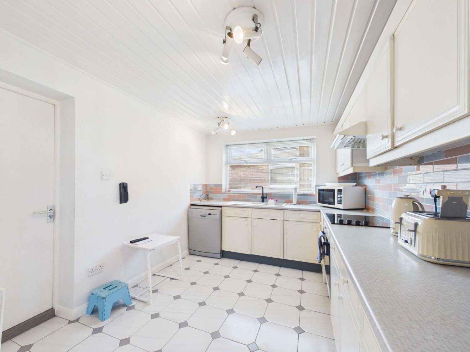 5 bedroom House for Sale The Mead, Lincoln