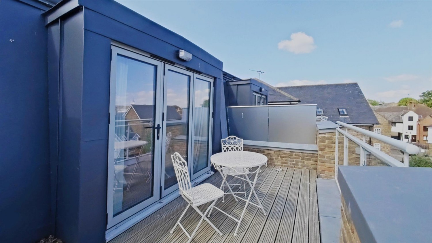 4 bedroom House for Sale The Terrace, Rochester, Kent