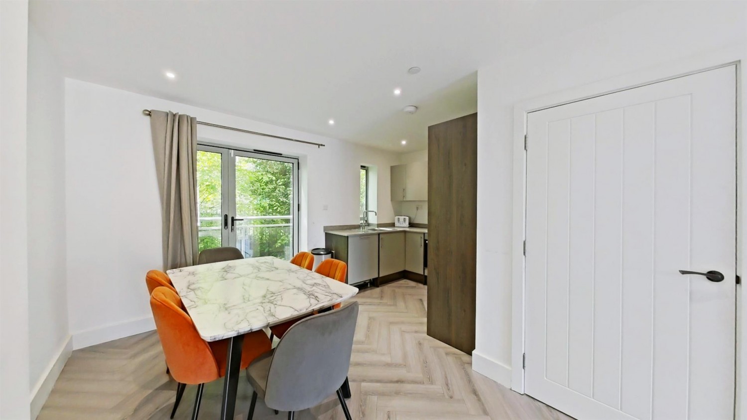 4 bedroom House for Sale The Terrace, Rochester, Kent