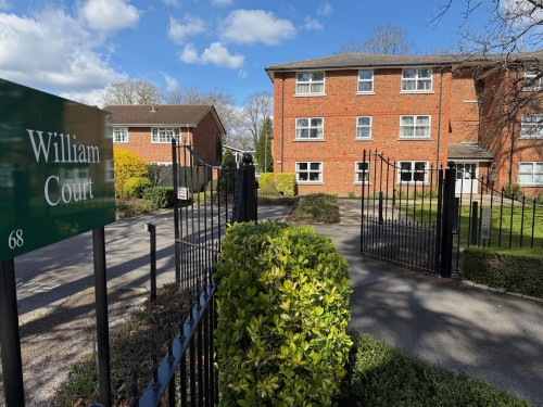 Guildford Road East, Farnborough, Hampshire