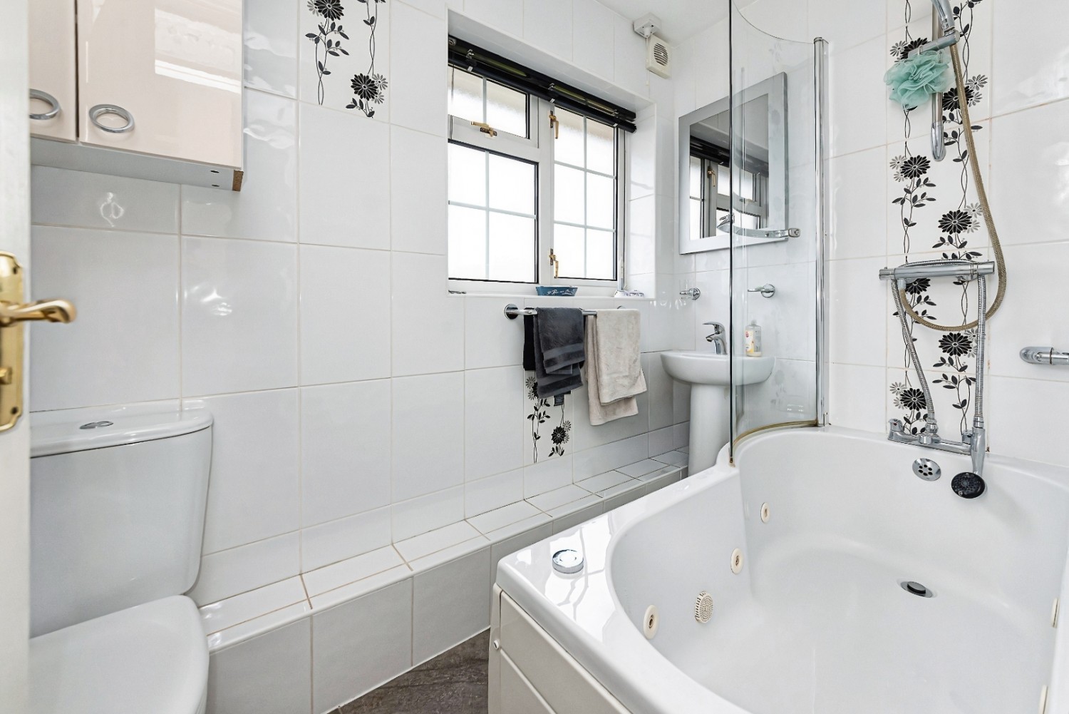4 bedroom House for Sale Penrhyn Close
