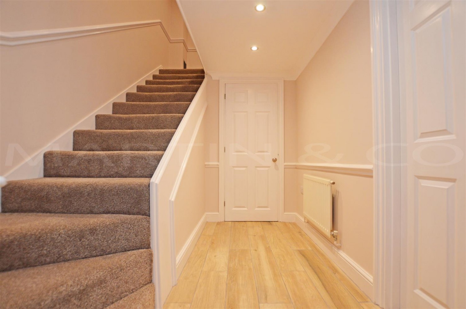 2 bedroom Flat for Letting New Road Avenue, Chatham