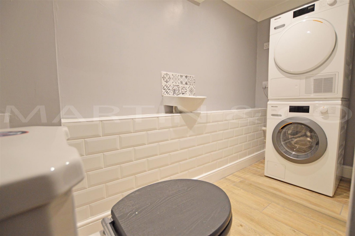 2 bedroom Flat for Letting New Road Avenue, Chatham