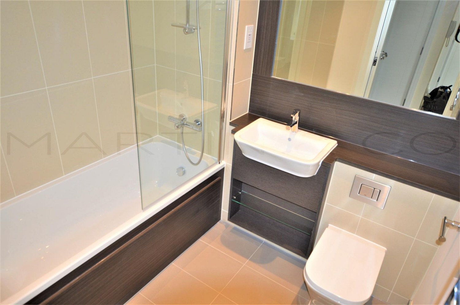 2 bedroom Flat for Letting Peninsula Quay, Gillingham