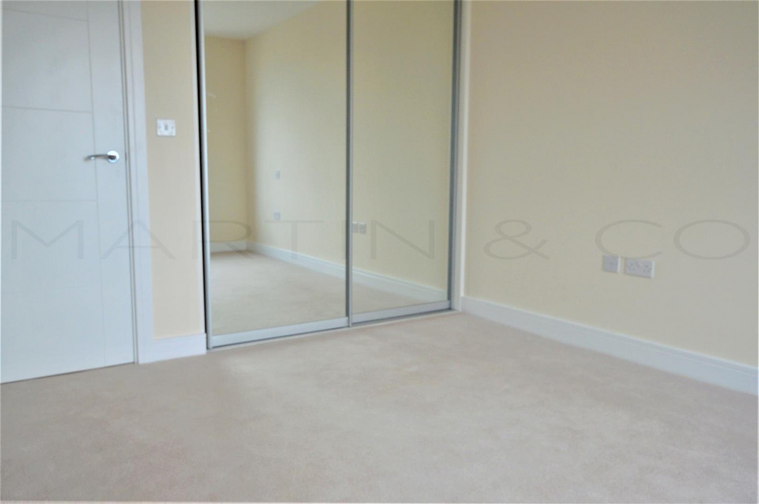 2 bedroom Flat for Letting Peninsula Quay, Gillingham