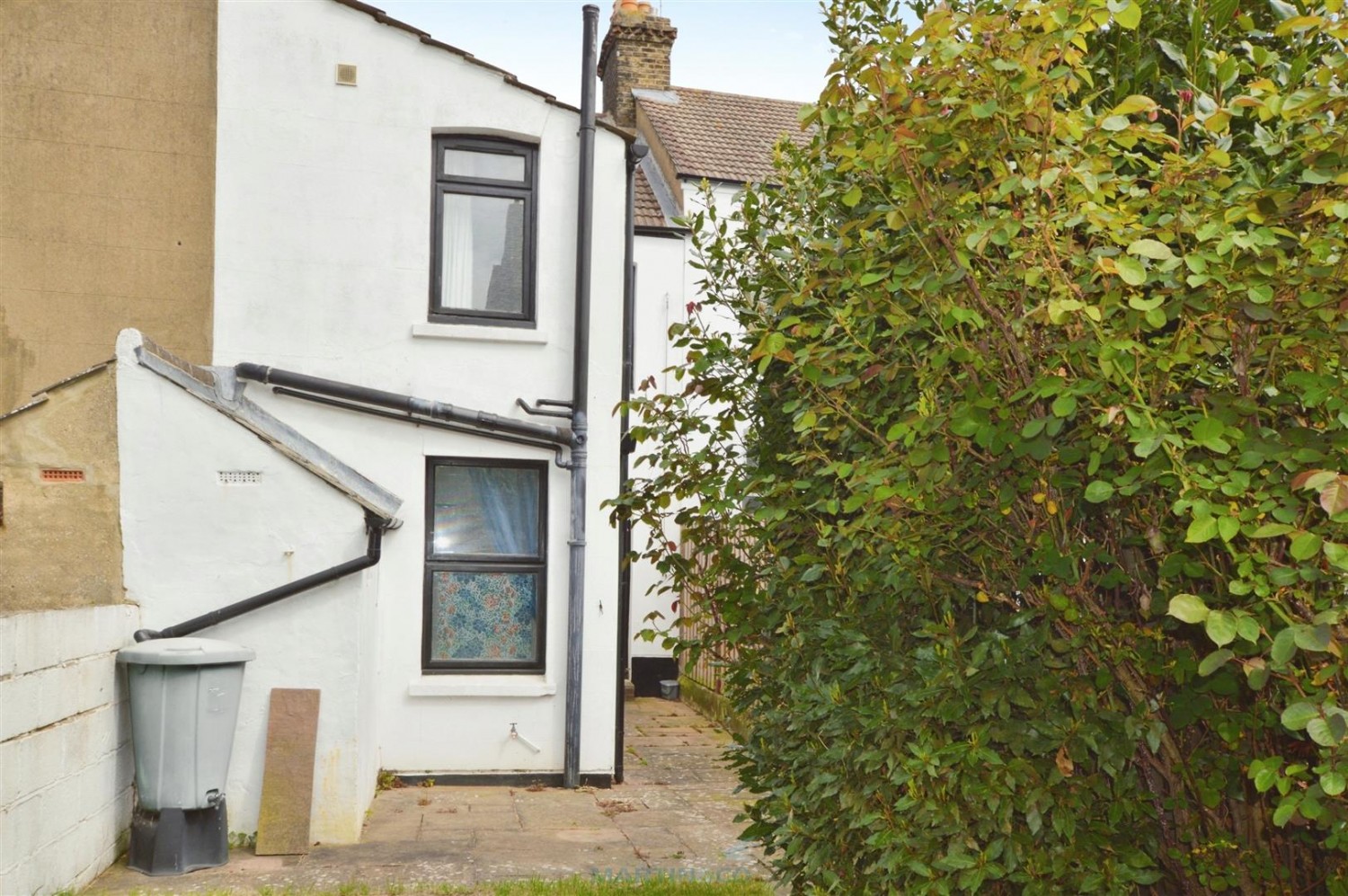 3 bedroom House for Sale Clive Road, Rochester