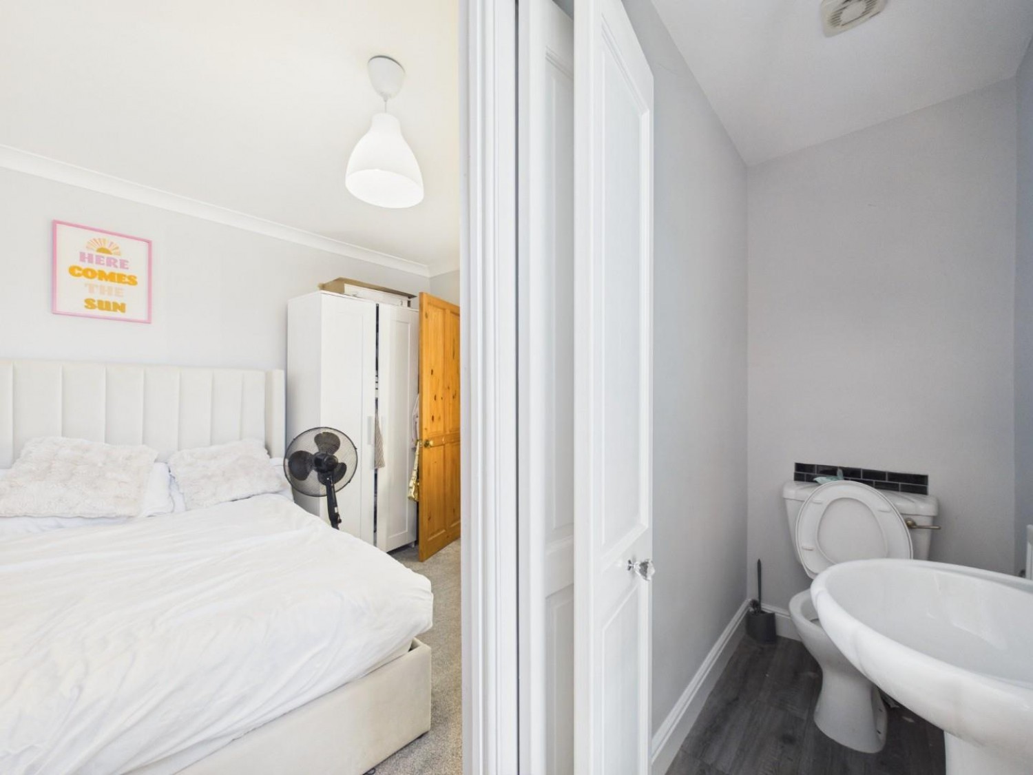 4 bedroom House for Sale Station Road, North Hykeham, Lincoln