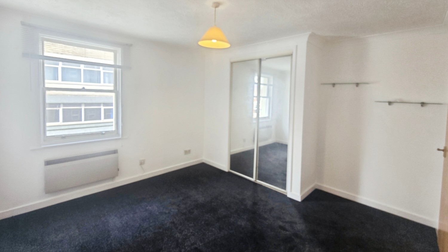 1 bedroom Flat for Letting Birchett Road, Aldershot