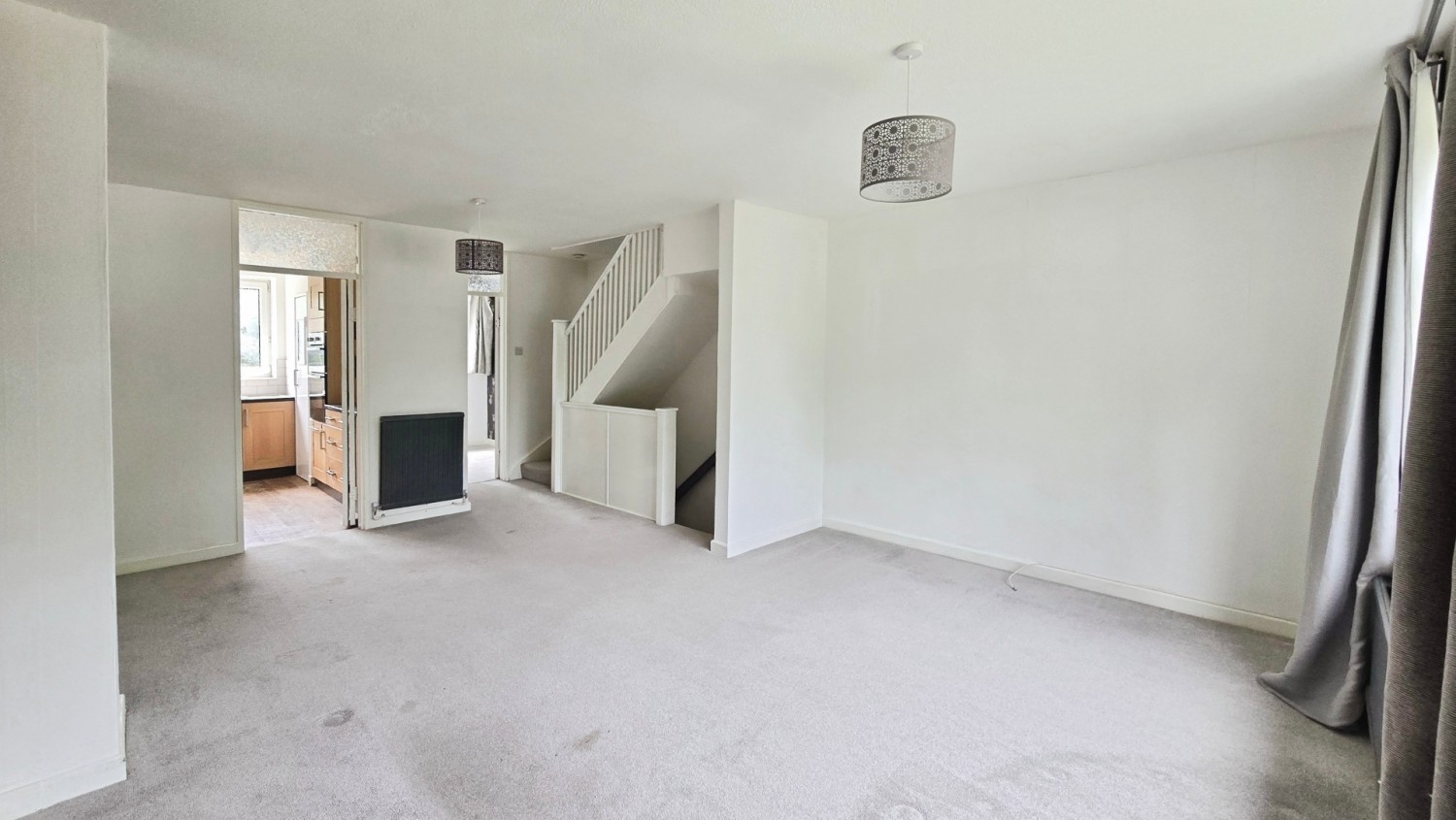 3 bedroom Flat for Letting Tredenham Close, Farnborough