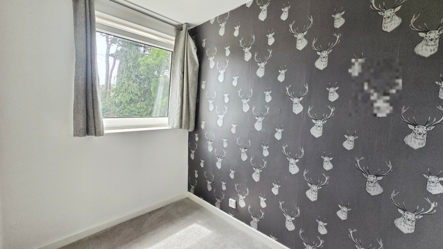 3 bedroom Flat for Letting Tredenham Close, Farnborough