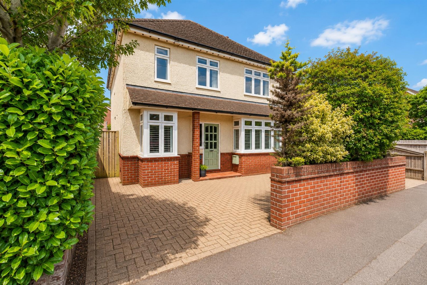 4 bedroom House for Letting Arthur Road, Farnham