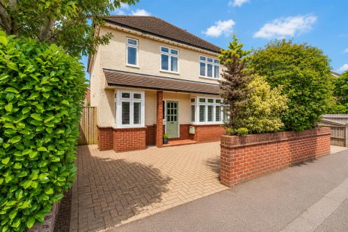 Arthur Road, Farnham