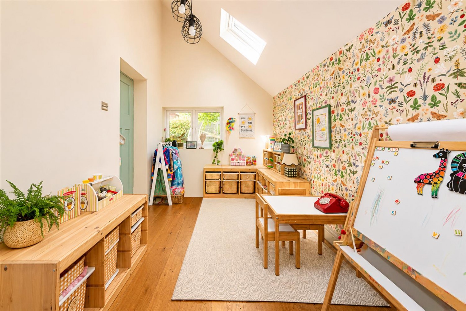 4 bedroom House for Letting Arthur Road, Farnham