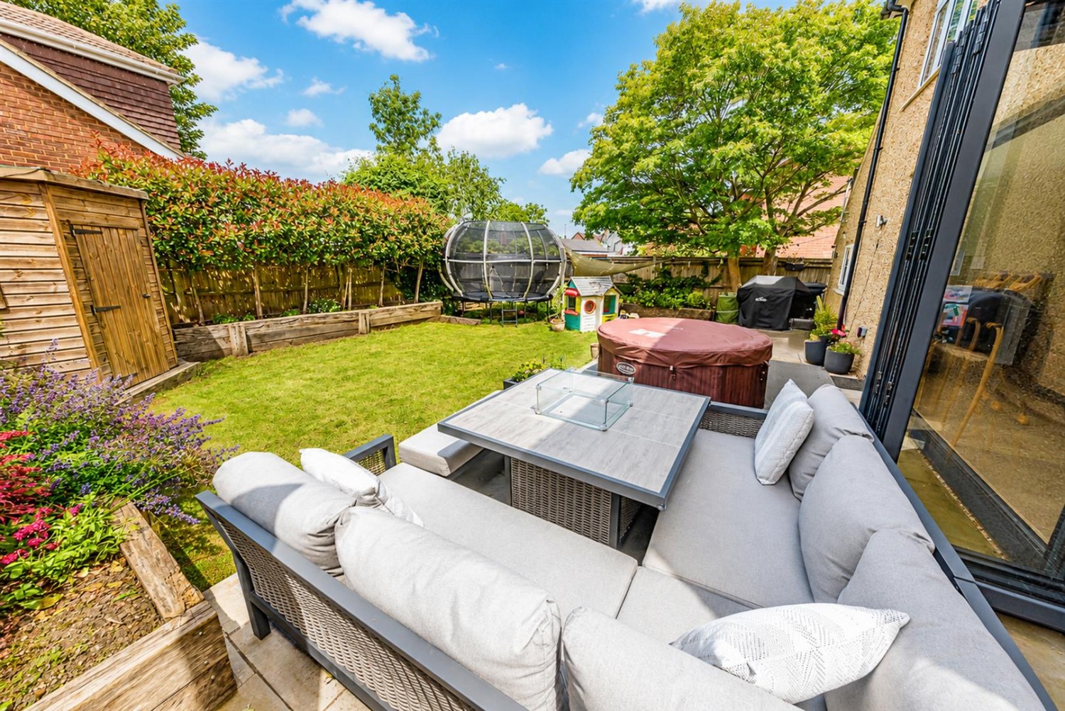 4 bedroom House for Letting Arthur Road, Farnham