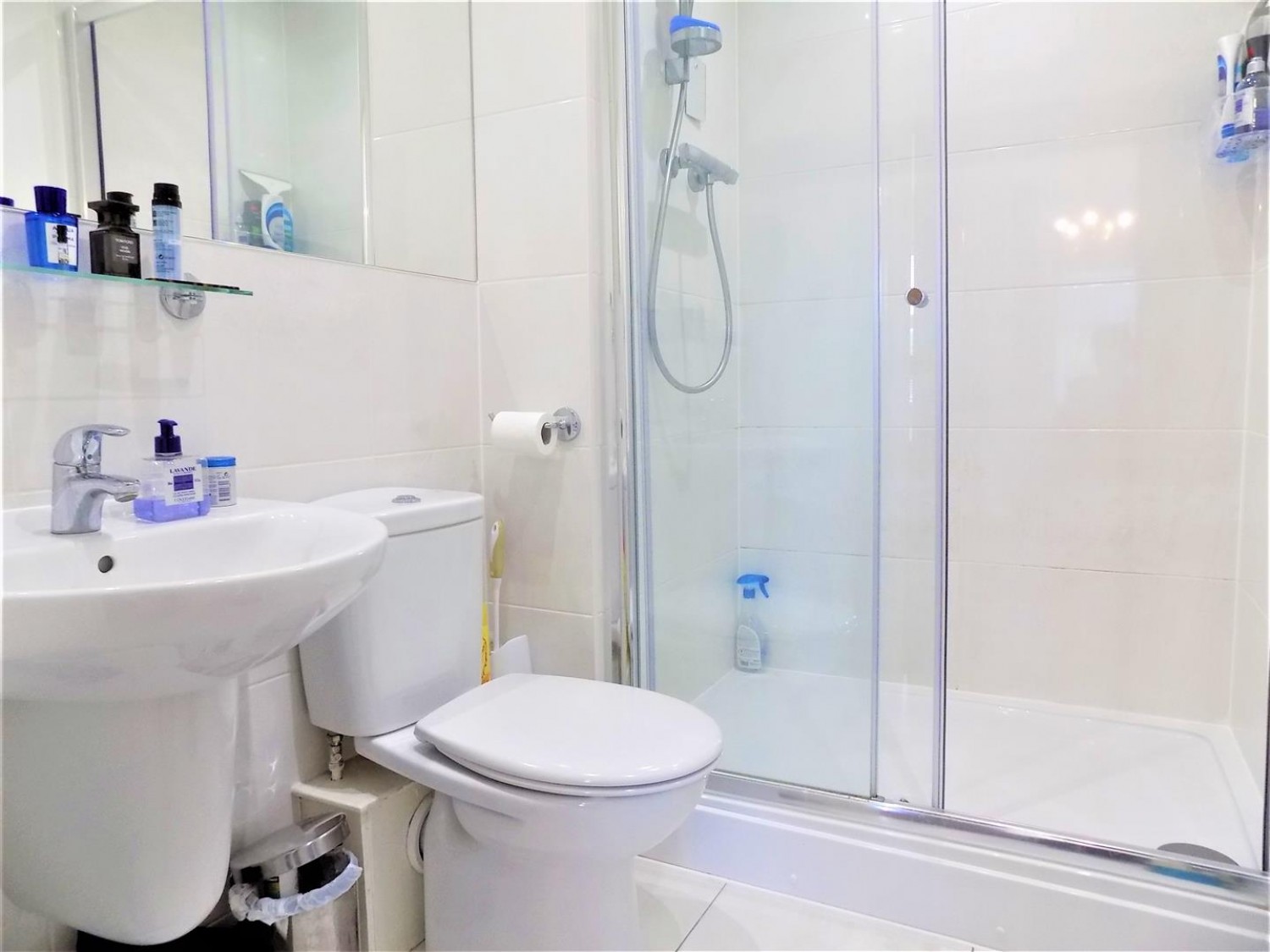 2 bedroom Flat for Letting Merrill House, Farnborough