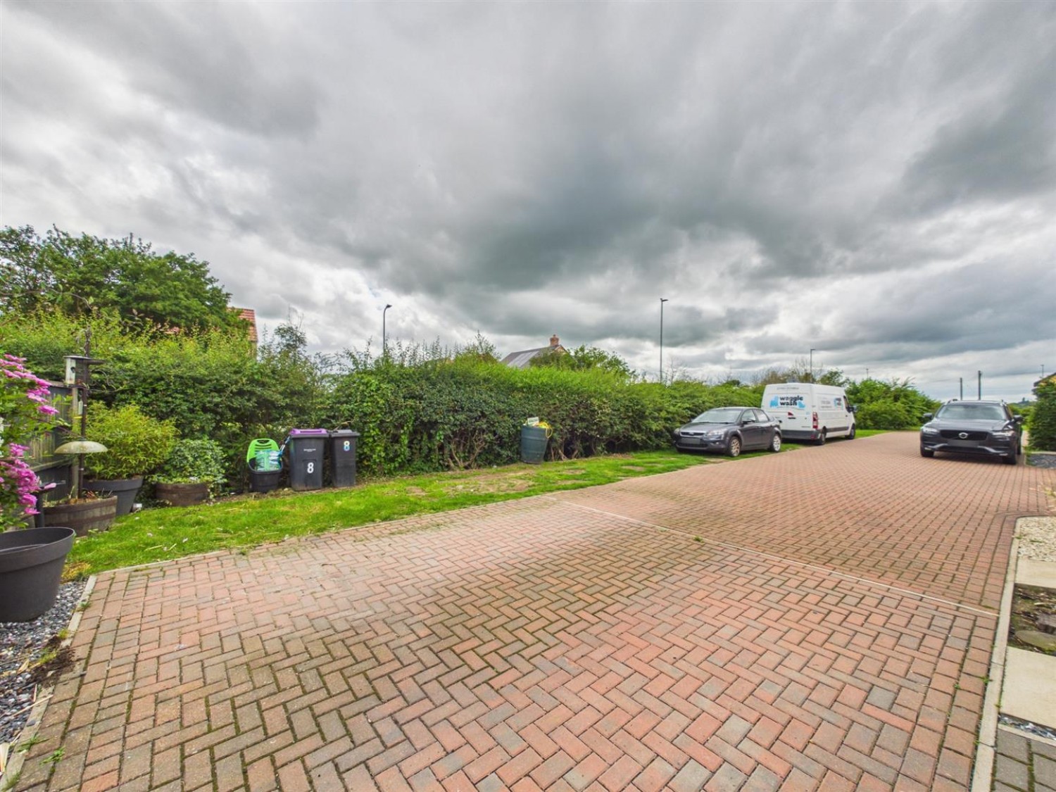 3 bedroom House for Sale Squires Road