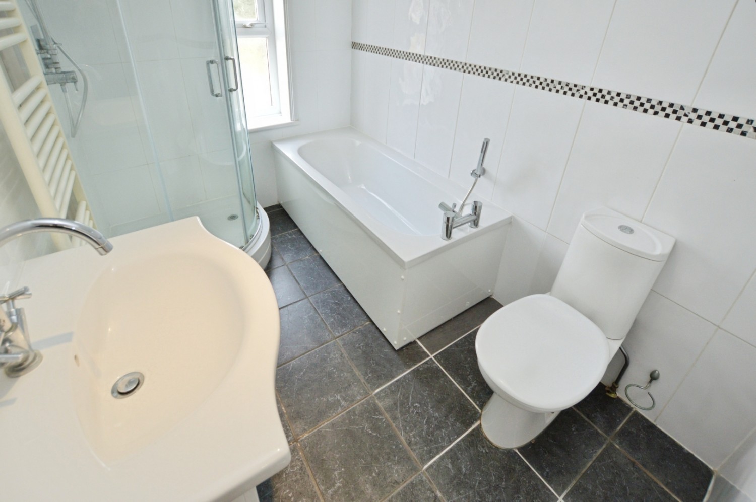 2 bedroom House for Letting Wainscott Road, Wainscott, Rochester