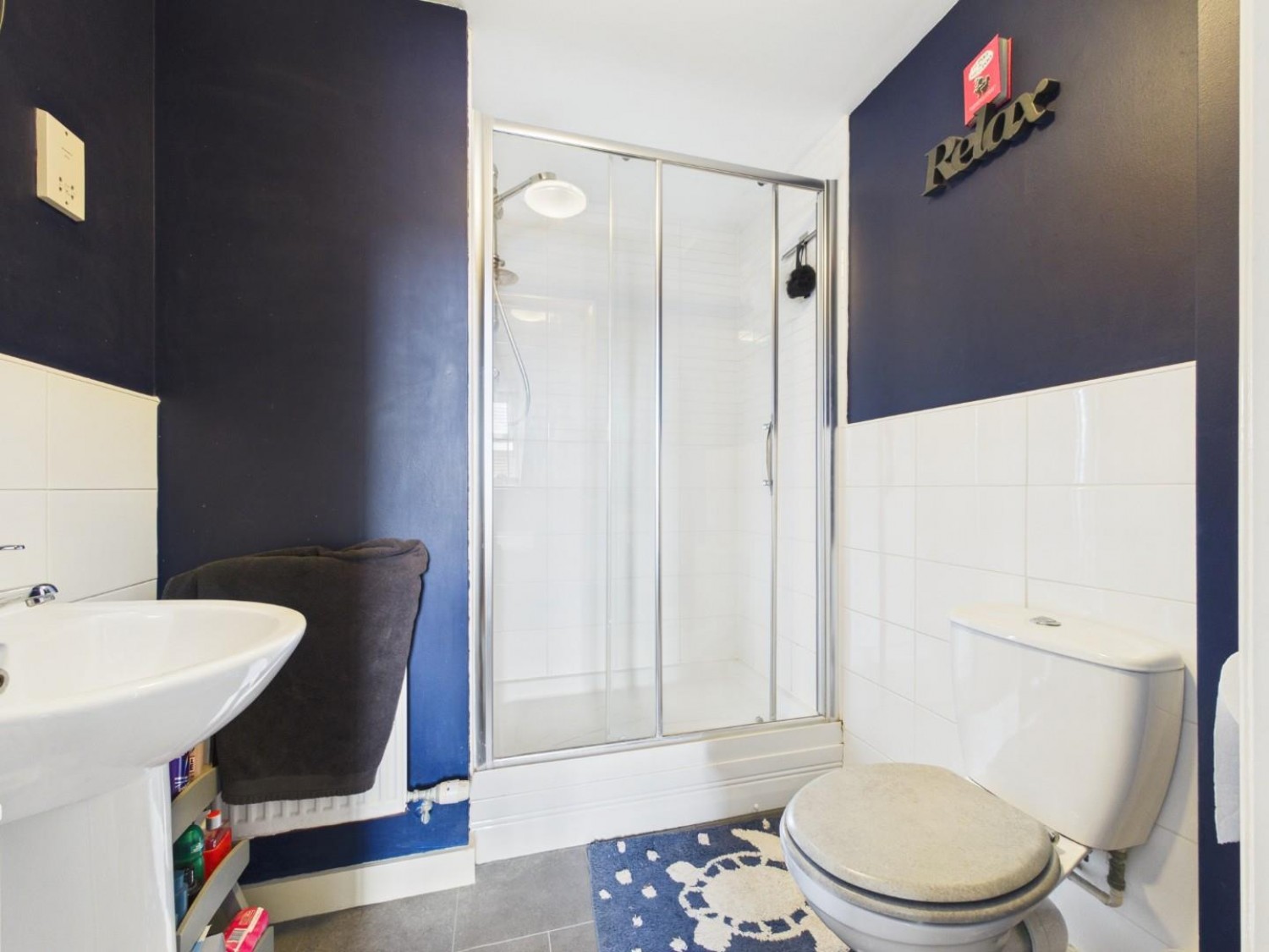 4 bedroom House for Sale Greenfinch Crescent, Witham St Hughs