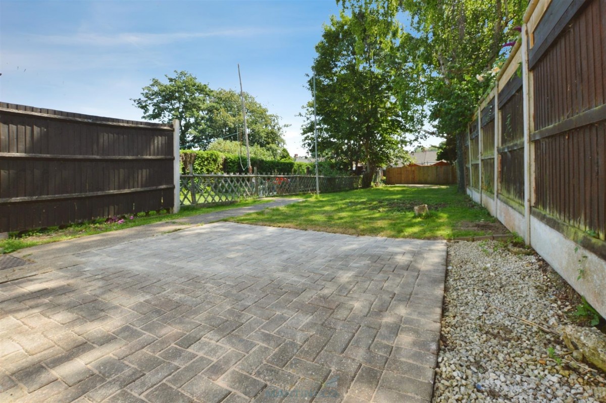 Ewart Road, Chatham