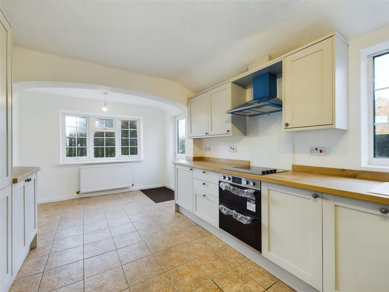 3 bedroom House for Sale Church Lane, Saxilby, Lincoln