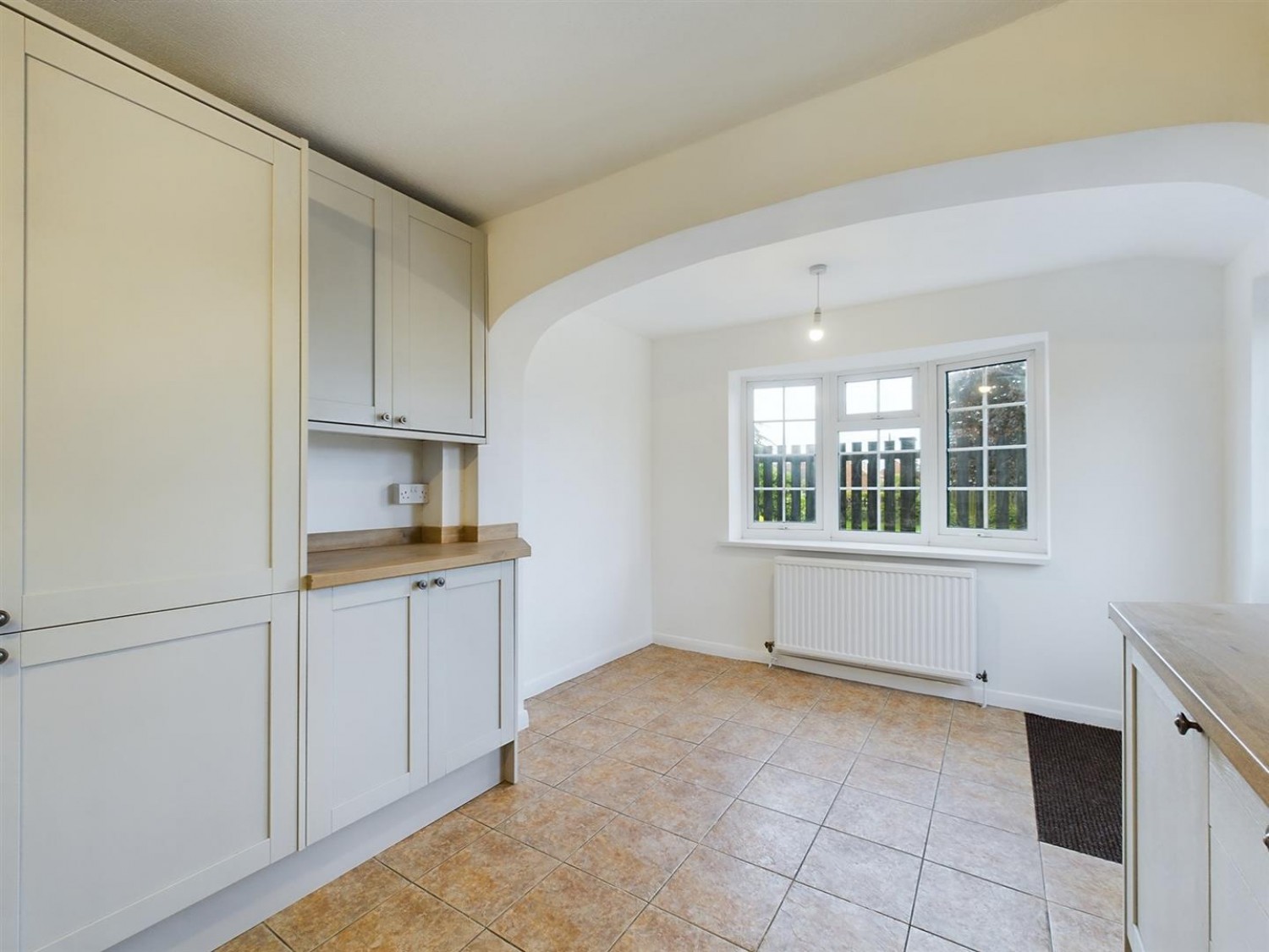 3 bedroom House for Sale Church Lane, Saxilby, Lincoln