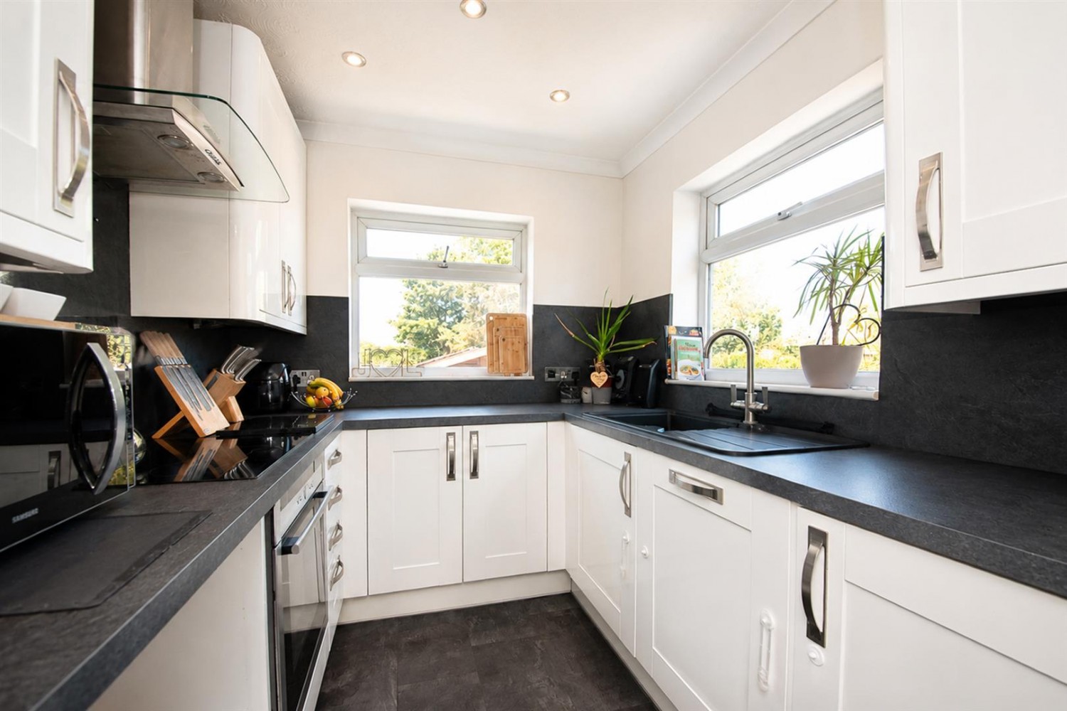 3 bedroom House for Sale Orchard Way, Aldershot