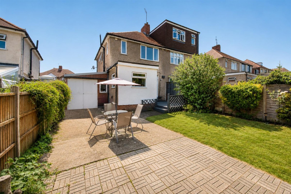 Orchard Way, Aldershot