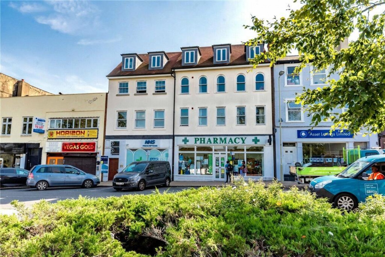 2 bedroom Flat for Letting High Street, Aldershot