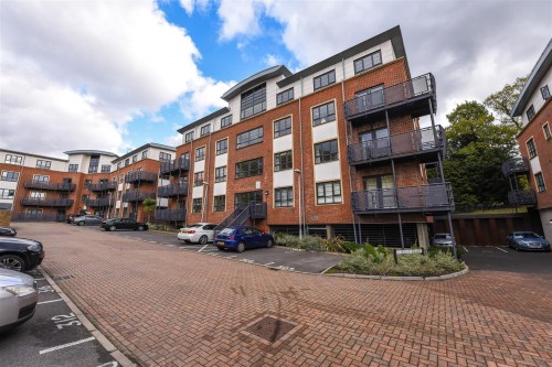Bevelery House, Farnborough