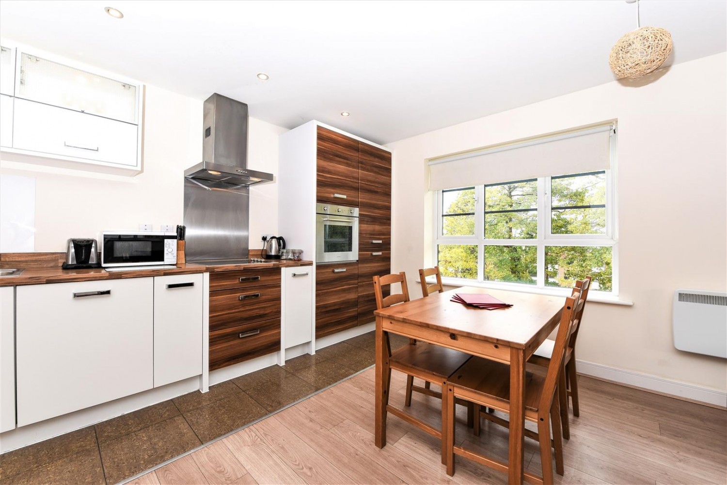 2 bedroom Flat for Letting Bevelery House, Farnborough