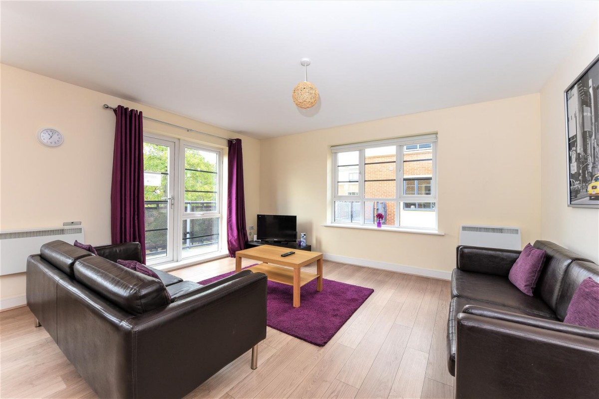 Bevelery House, Farnborough