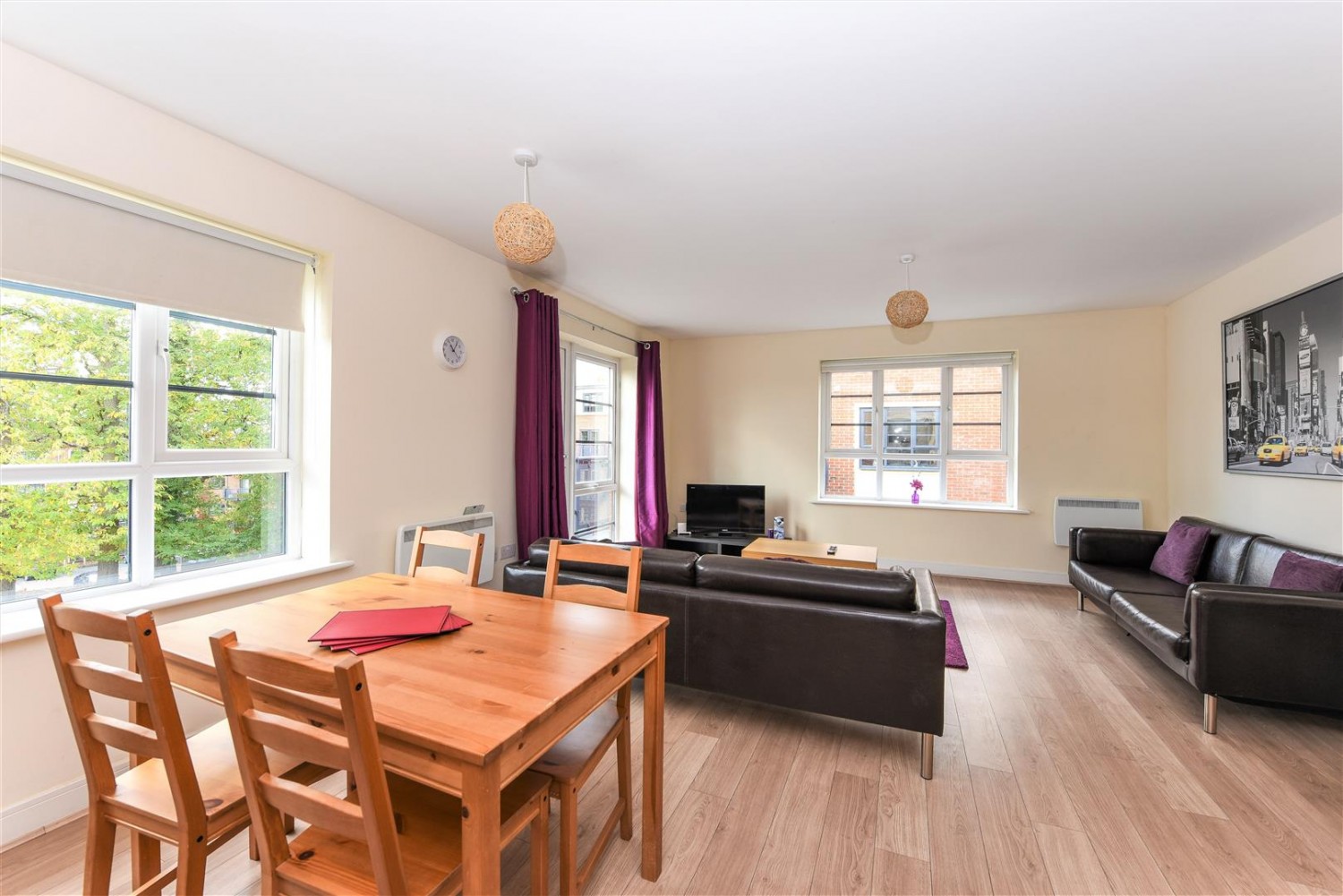 2 bedroom Flat for Letting Bevelery House, Farnborough