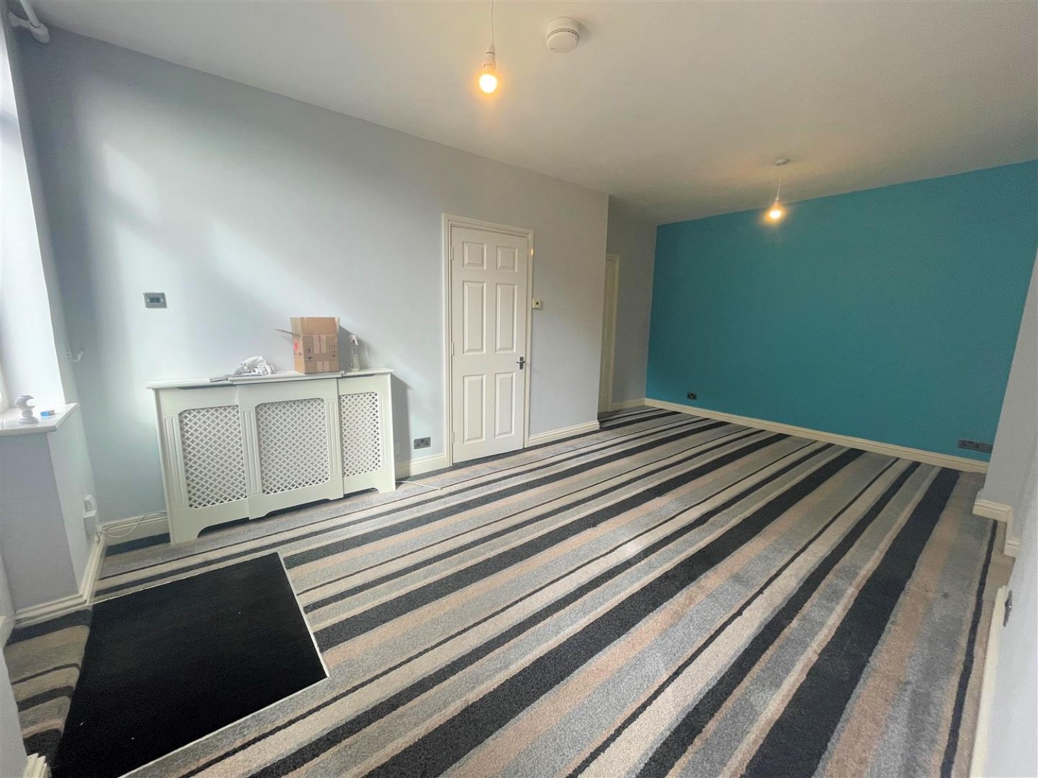 2 bedroom Flat for Letting Station Approach, Ash Vale, Aldershot