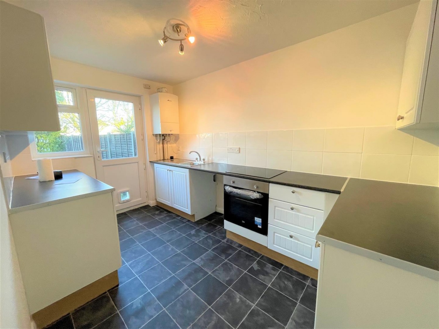 2 bedroom House for Letting Heathfield, Basingstoke