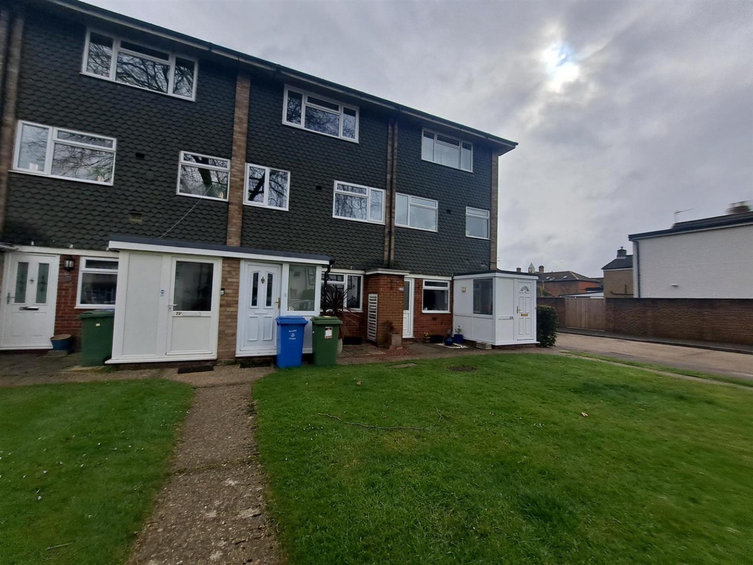 3 bedroom Flat for Letting Winchester Street, Farnborough
