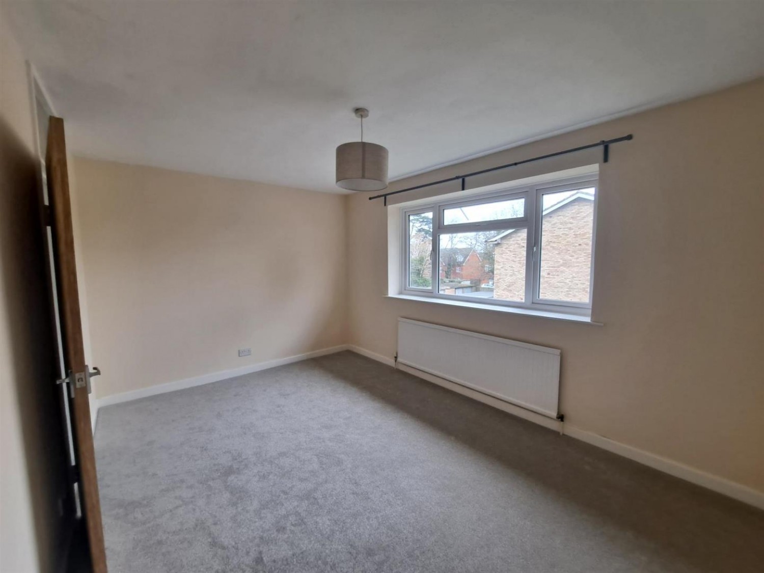 3 bedroom Flat for Letting Winchester Street, Farnborough