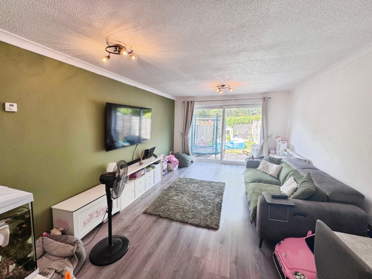 2 bedroom House for Sale Wellesley Close