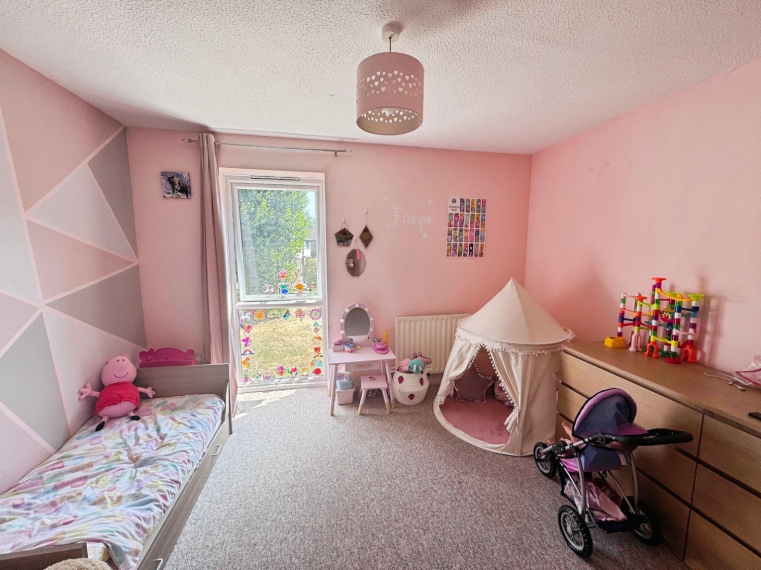 2 bedroom House for Sale Wellesley Close