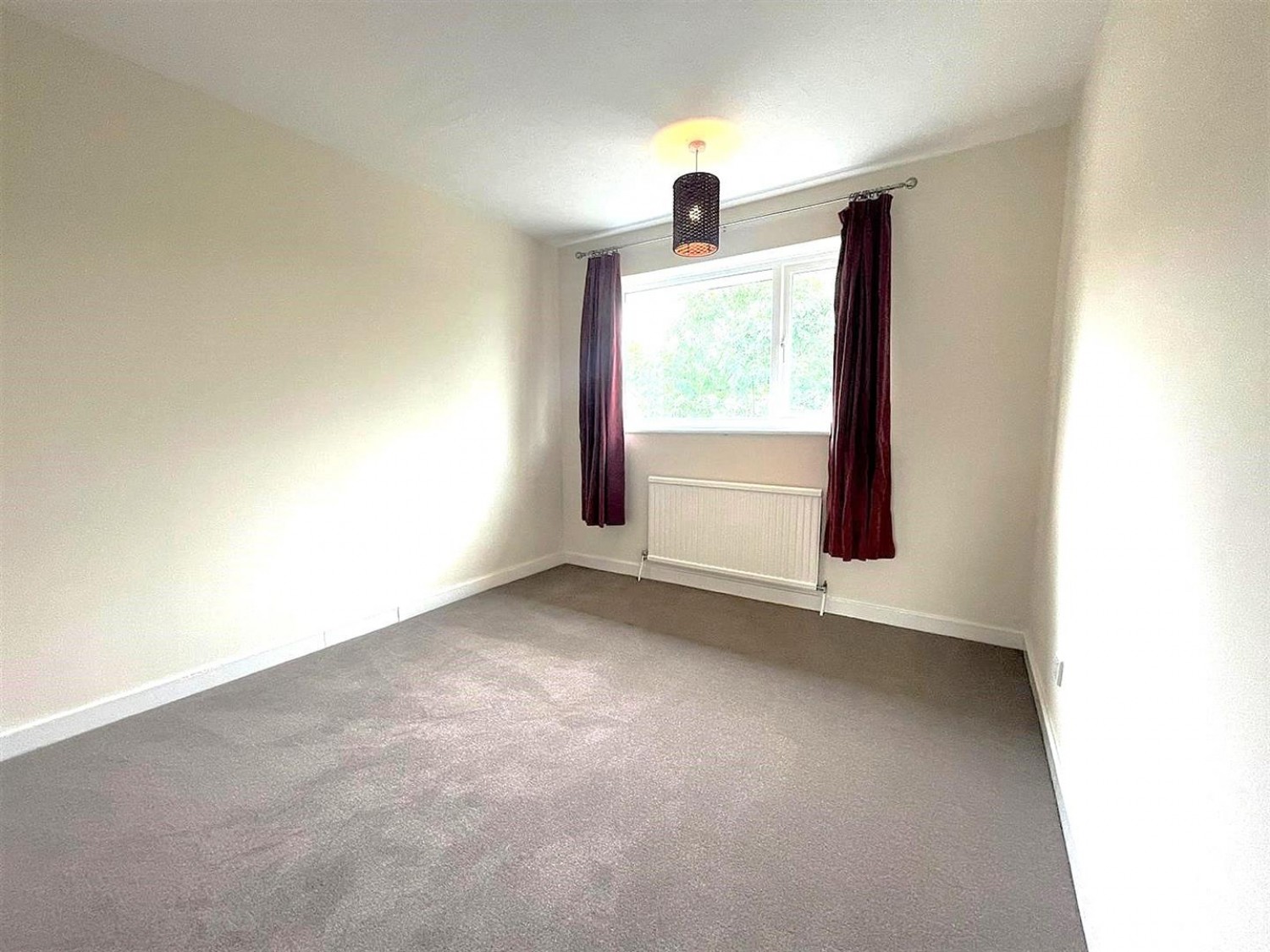 3 bedroom House for Letting Woburn Avenue, Farnborough