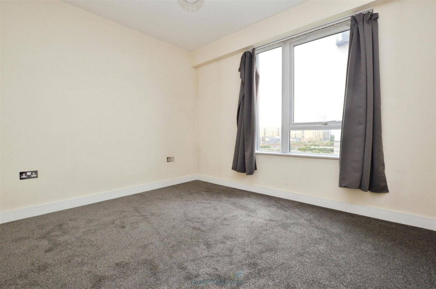 2 bedroom Flat for Letting The Peninsula, Gillingham