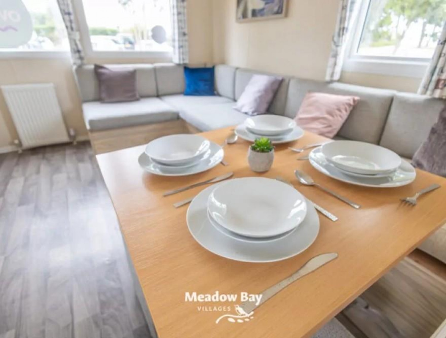 3 bedroom Park home for Sale Golden Leas Holiday Park, 2016 Willerby Mistral