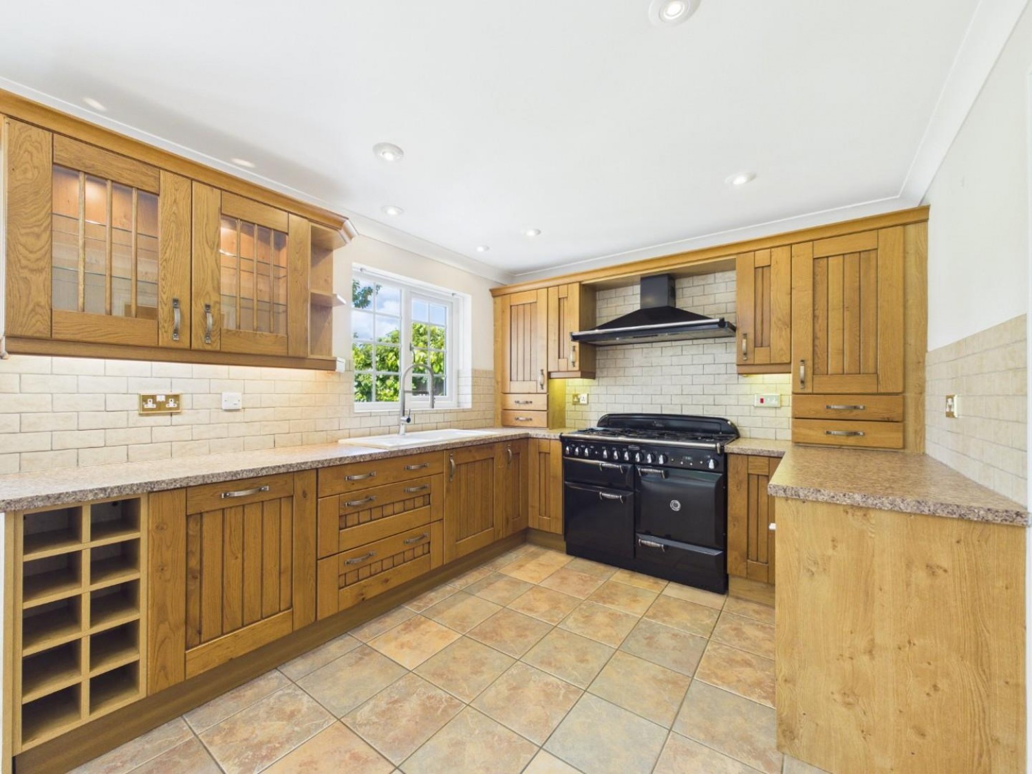 4 bedroom House for Sale Salisbury Drive, Bracebridge Heath