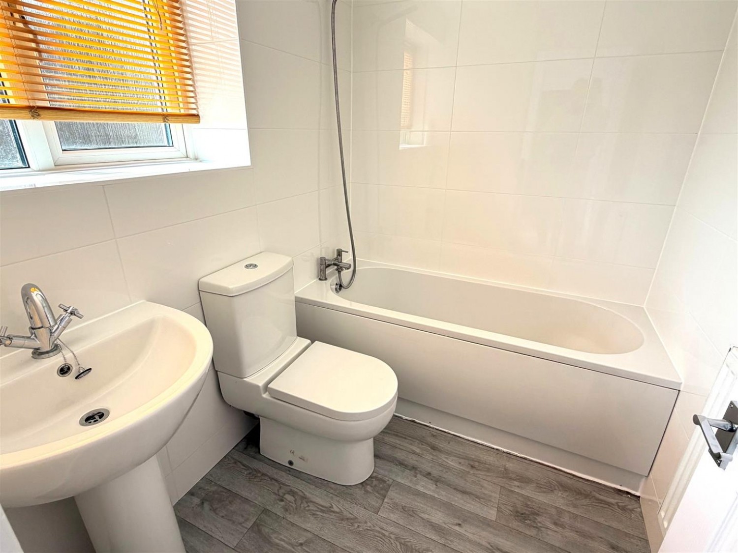 3 bedroom House for Letting Milton Close, Basingstoke
