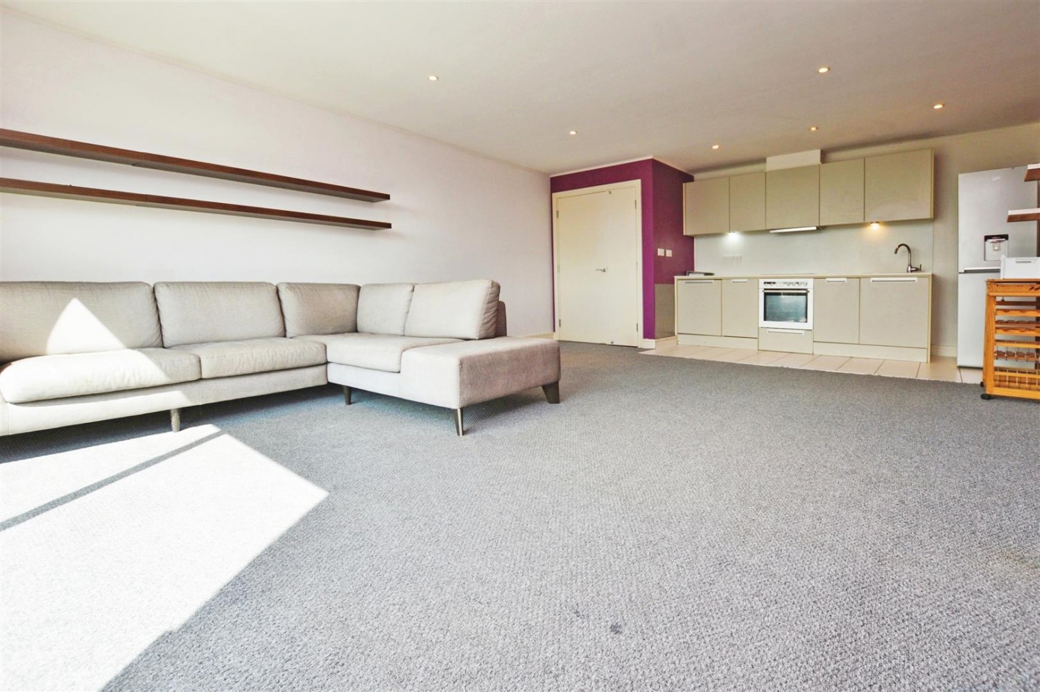 2 bedroom Flat for Letting The Eye, Chatham
