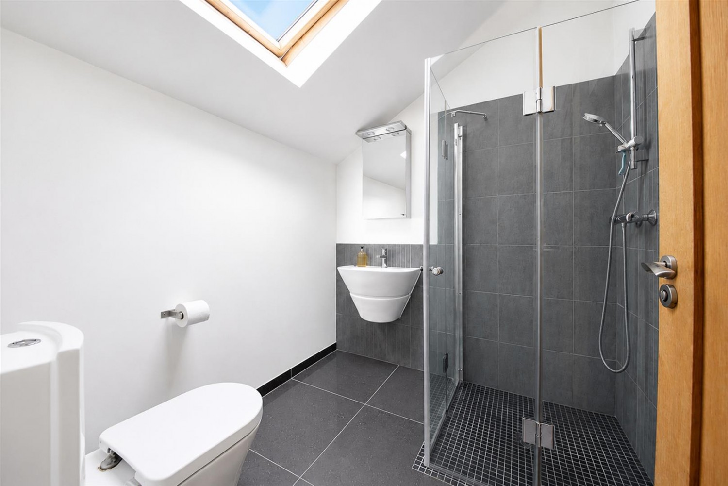 6 bedroom House for Sale Vale Road