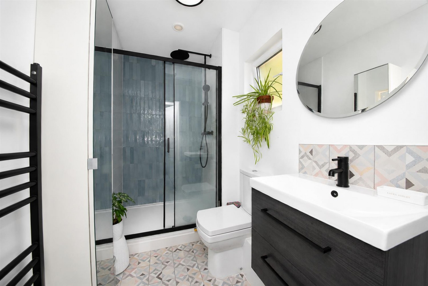 6 bedroom House for Sale Vale Road